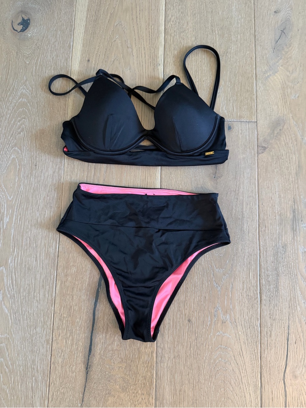 Victorias Secret Pink Black Bikini 2 piece size small in great condition
